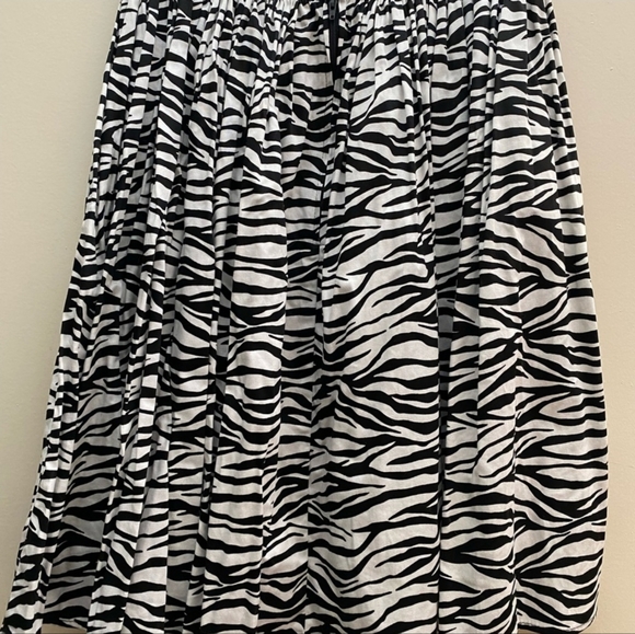 Deadly Dames by Micheline Pitt Zebra Print Jenny Skirt, Size Large EUC - Picture 3 of 7